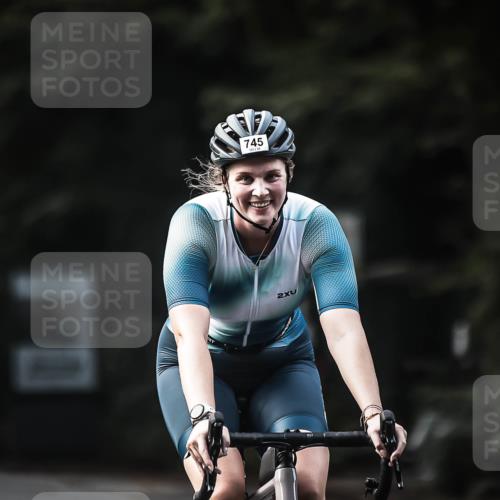 13.09.2026 - Stadtparktriathlon H.Heesch http://msf.ph/oto/10364150 13.09.2026 11:21:00 Radfahren 618, 621, 635, 665, 686, 741, 745, 806 meine-sportfotos.de