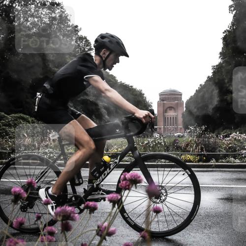 13.09.2026 - Stadtparktriathlon H.Heesch http://msf.ph/oto/10364154 13.09.2026 12:34:07 Radfahren 987, 1031, 1089, 1150, 1184, 1308 meine-sportfotos.de