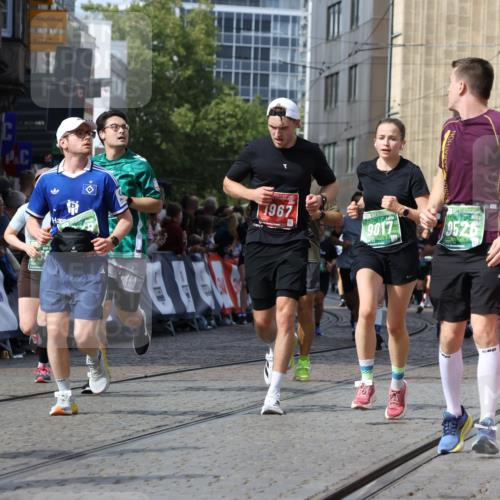 13.09.2026 - 21. swb-Marathon Bremen Strokosch-Dieckow http://msf.ph/oto/10364168 13.09.2026 13:35:06 Ziel 489, 1210, 1395, 1967, 2413, 2525, 2561, 2755, 2831, 3052, 3058, 3181, 3217, 3353, 3380, 3388, 3765, 3768, 3842, 4537, 5378, 5415, 5684, 5694, 5760, 6085, 6128, 6168, 6244, 6627, 6756, 7443, 7462, 7833, 8155, 8182, 8453, 8493, 8552, 8623, 8683, 9038, 9788, 9820, 13180, 536, 1150, 2003, 2366, 2492, 2625, 2866, 3063, 3311, 3916, 4062, 4635, 4985, 5016, 6320, 6750, 6837, 7305, 7657, 7703, 7998, 8300, 8328, 8773, 9017, 9216, 9526, 9527 meine-sportfotos.de