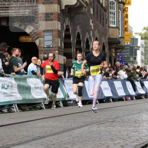 13.09.2026 - 21. swb-Marathon Bremen Strokosch-Dieckow http://msf.ph/oto/10364180 13.09.2026 10:59:28 Ziel 10383, 10415, 10427, 10477, 10492, 10668, 10843, 11034, 11086, 11125, 11301, 11302, 11500, 11602, 11913, 12015, 12118, 12127, 12131, 12200, 12271, 12297, 12541, 10147, 10355, 10669, 10745, 10928, 10929, 11151, 11194, 11207, 11419, 11501, 11519, 11594, 12138, 12481, 12527 meine-sportfotos.de