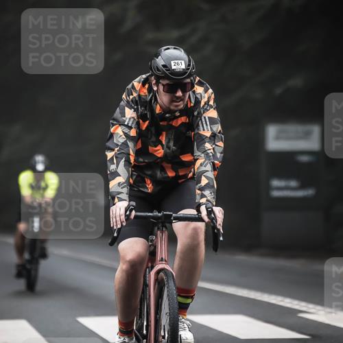 13.09.2026 - Stadtparktriathlon H.Heesch http://msf.ph/oto/10364186 13.09.2026 10:10:07 Radfahren 233, 261, 277, 316 meine-sportfotos.de