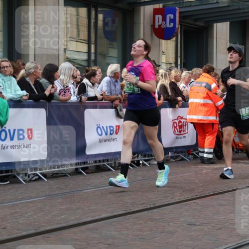 13.09.2026 - 21. swb-Marathon Bremen Strokosch-Dieckow http://msf.ph/oto/10364201 13.09.2026 13:37:08 Ziel 270, 391, 448, 869, 1180, 3323, 3333, 3627, 3804, 3823, 4155, 4300, 4433, 4628, 5388, 5612, 5738, 5791, 6804, 6904, 6911, 6947, 7003, 7074, 7571, 8380, 8439, 8553, 8674, 8748, 8753, 9441, 9701, 10062, 10106, 551, 813, 843, 950, 1285, 1641, 1849, 1854, 1991, 2241, 2275, 2531, 2930, 3122, 3541, 3635, 3732, 3787, 3874, 3894, 3909, 3998, 4261, 4410, 4448, 4932, 4947, 5236, 5355, 5547, 5577, 6046, 6056, 6269, 6408, 6431, 6629, 6961, 7006, 7046, 8268, 8443 meine-sportfotos.de