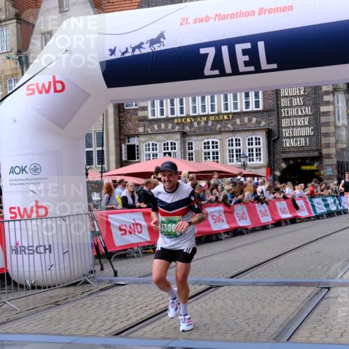 13.09.2026 - 21. swb-Marathon Bremen Tim E. http://msf.ph/oto/10364208 13.09.2026 13:01:53 Ziel 4118, 5369, 5996, 7950, 9137, 13063, 13168 meine-sportfotos.de