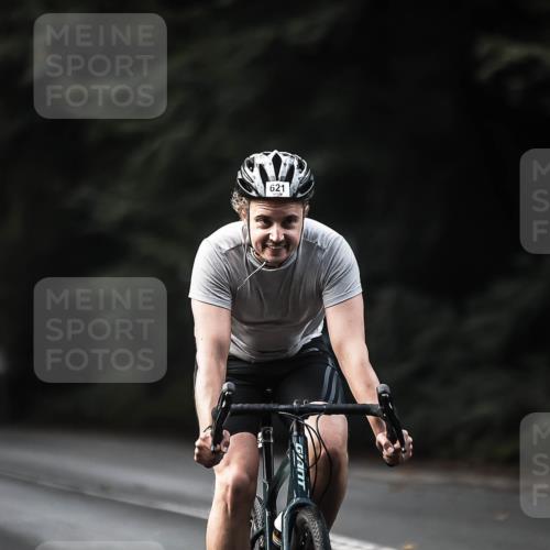 13.09.2026 - Stadtparktriathlon H.Heesch http://msf.ph/oto/10364216 13.09.2026 11:21:03 Radfahren 618, 621, 665, 741, 745, 781, 806 meine-sportfotos.de