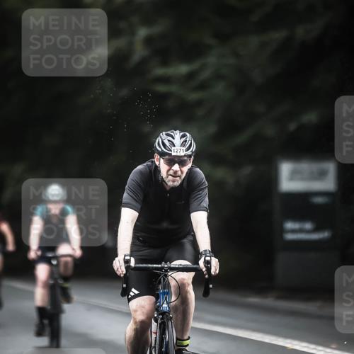 13.09.2026 - Stadtparktriathlon H.Heesch http://msf.ph/oto/10364217 13.09.2026 13:12:29 Radfahren 1205, 1241, 1257, 1271, 1413 meine-sportfotos.de