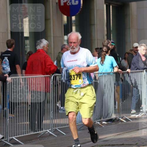 13.09.2026 - 21. swb-Marathon Bremen Strokosch-Dieckow http://msf.ph/oto/10364223 13.09.2026 11:26:40 Ziel 10573, 11254, 11851, 12377, 12408, 10667, 11538 meine-sportfotos.de