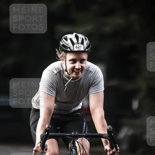13.09.2026 - Stadtparktriathlon H.Heesch http://msf.ph/oto/10364234 13.09.2026 11:21:03 Radfahren 618, 621, 665, 741, 745, 781, 806 meine-sportfotos.de