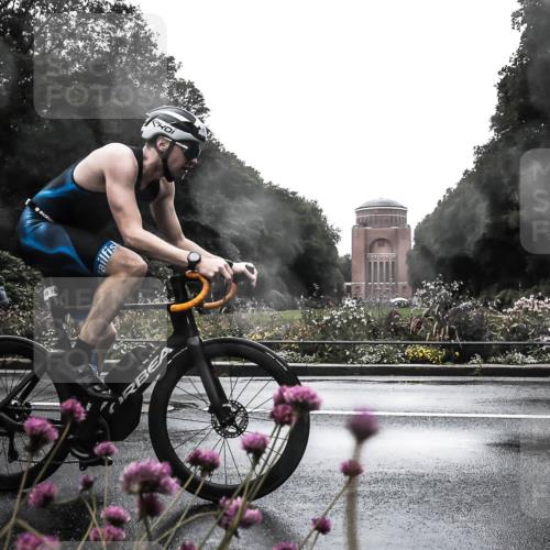 13.09.2026 - Stadtparktriathlon H.Heesch http://msf.ph/oto/10364237 13.09.2026 12:34:26 Radfahren 1235 meine-sportfotos.de