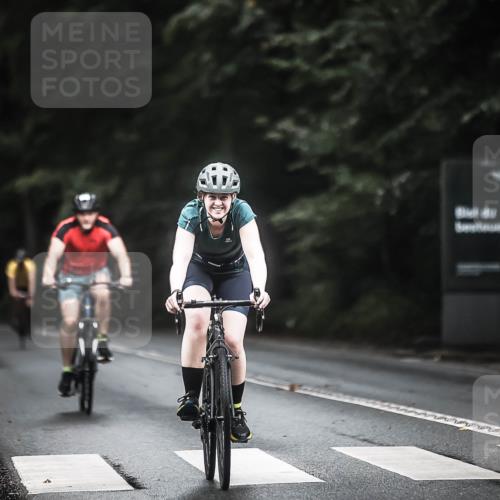 13.09.2026 - Stadtparktriathlon H.Heesch http://msf.ph/oto/10364260 13.09.2026 13:12:30 Radfahren 1205, 1241, 1257, 1271, 1333, 1413 meine-sportfotos.de