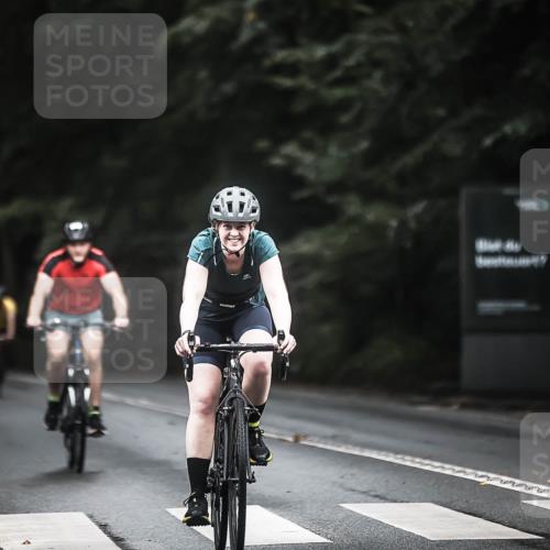 13.09.2026 - Stadtparktriathlon H.Heesch http://msf.ph/oto/10364269 13.09.2026 13:12:30 Radfahren 1205, 1241, 1257, 1271, 1333, 1413 meine-sportfotos.de