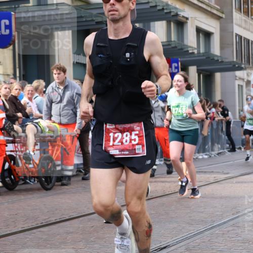 13.09.2026 - 21. swb-Marathon Bremen Strokosch-Dieckow http://msf.ph/oto/10364271 13.09.2026 13:37:09 Ziel 270, 391, 448, 869, 1180, 3323, 3333, 3627, 3804, 3823, 4155, 4300, 4433, 4628, 5388, 5612, 5738, 5791, 6032, 6804, 6904, 6911, 6947, 7003, 7074, 7571, 8380, 8439, 8553, 8674, 8748, 8753, 9441, 9701, 10062, 10106, 551, 843, 950, 1285, 1641, 1849, 1854, 1991, 2241, 2275, 2531, 2930, 3122, 3333, 3541, 3732, 3787, 3874, 3894, 3909, 3998, 4261, 4410, 4448, 4932, 4947, 5236, 5355, 5547, 5577, 6046, 6056, 6269, 6408, 6431, 6629, 6961, 7006, 7046, 8268, 8443, 9701 meine-sportfotos.de