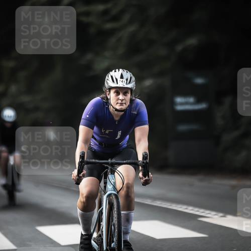 13.09.2026 - Stadtparktriathlon H.Heesch http://msf.ph/oto/10364272 13.09.2026 11:21:06 Radfahren 621, 696, 741, 745, 776, 781 meine-sportfotos.de