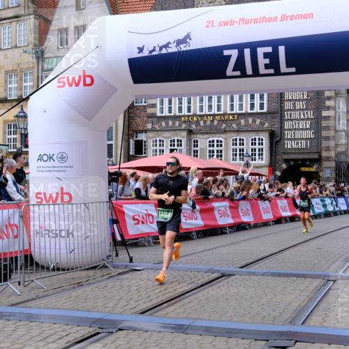 13.09.2026 - 21. swb-Marathon Bremen Tim E. http://msf.ph/oto/10364276 13.09.2026 13:02:00 Ziel 1614, 4696, 5369, 7950, 9137, 13063, 13168 meine-sportfotos.de