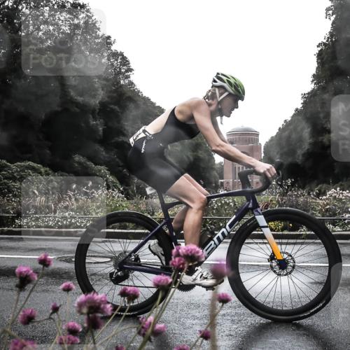 13.09.2026 - Stadtparktriathlon H.Heesch http://msf.ph/oto/10364310 13.09.2026 12:34:44 Radfahren 1062, 1063, 1073, 1106 meine-sportfotos.de
