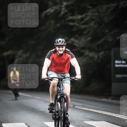 13.09.2026 - Stadtparktriathlon H.Heesch http://msf.ph/oto/10364324 13.09.2026 13:12:32 Radfahren 1205, 1241, 1257, 1271, 1333, 1413 meine-sportfotos.de