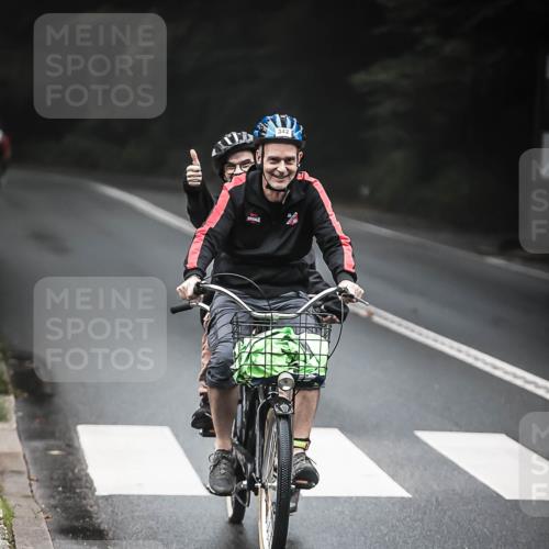 13.09.2026 - Stadtparktriathlon H.Heesch http://msf.ph/oto/10364325 13.09.2026 10:10:37 Radfahren 210, 309, 342 meine-sportfotos.de