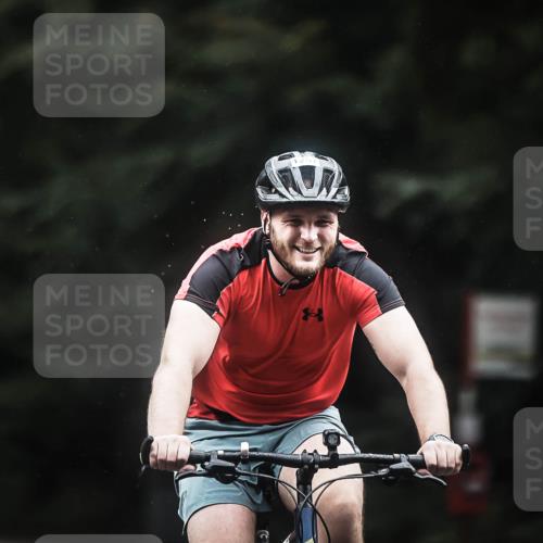 13.09.2026 - Stadtparktriathlon H.Heesch http://msf.ph/oto/10364365 13.09.2026 13:12:33 Radfahren 1205, 1241, 1257, 1271, 1333, 1413 meine-sportfotos.de