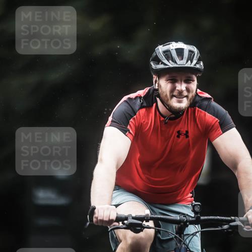 13.09.2026 - Stadtparktriathlon H.Heesch http://msf.ph/oto/10364382 13.09.2026 13:12:33 Radfahren 1205, 1241, 1257, 1271, 1333, 1413 meine-sportfotos.de