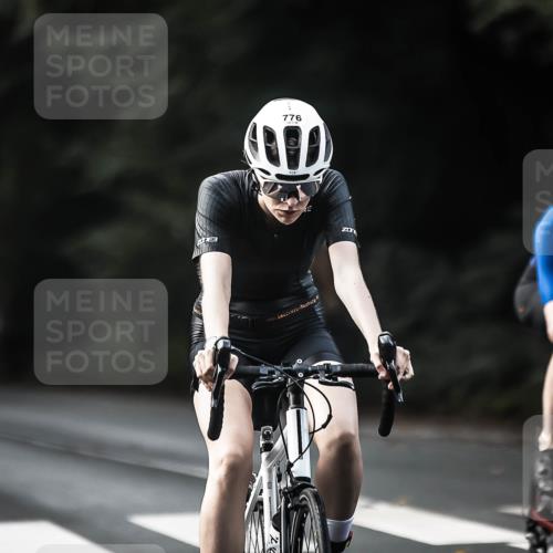 13.09.2026 - Stadtparktriathlon H.Heesch http://msf.ph/oto/10364384 13.09.2026 11:21:10 Radfahren 696, 741, 776, 781 meine-sportfotos.de