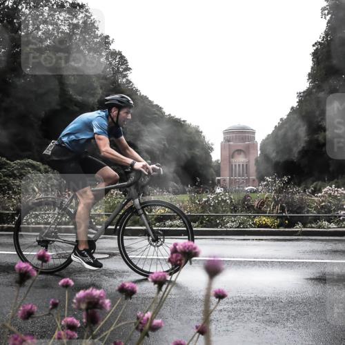13.09.2026 - Stadtparktriathlon H.Heesch http://msf.ph/oto/10364385 13.09.2026 12:35:16 Radfahren 1047, 1077, 1132 meine-sportfotos.de