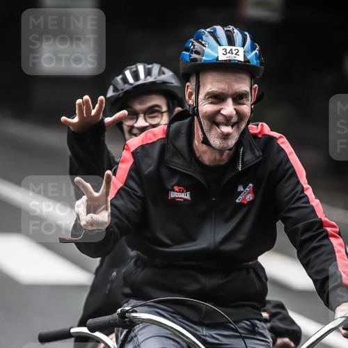 13.09.2026 - Stadtparktriathlon H.Heesch http://msf.ph/oto/10364386 13.09.2026 10:10:38 Radfahren 210, 309, 342 meine-sportfotos.de