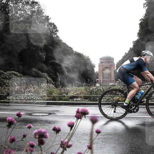 13.09.2026 - Stadtparktriathlon H.Heesch http://msf.ph/oto/10364401 13.09.2026 12:35:17 Radfahren 1047, 1077, 1132 meine-sportfotos.de