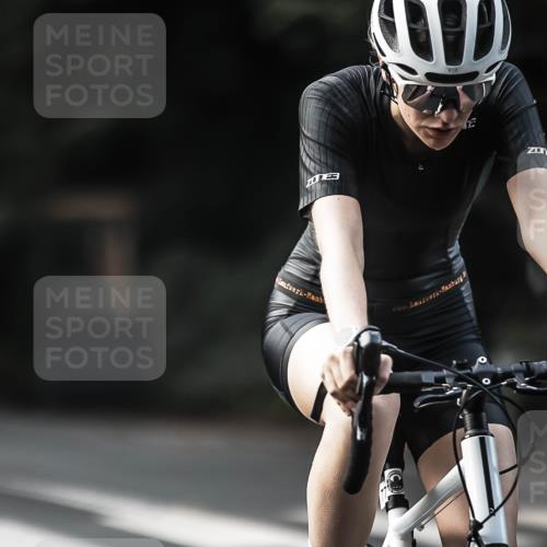 13.09.2026 - Stadtparktriathlon H.Heesch http://msf.ph/oto/10364414 13.09.2026 11:21:11 Radfahren 696, 741, 776, 781 meine-sportfotos.de
