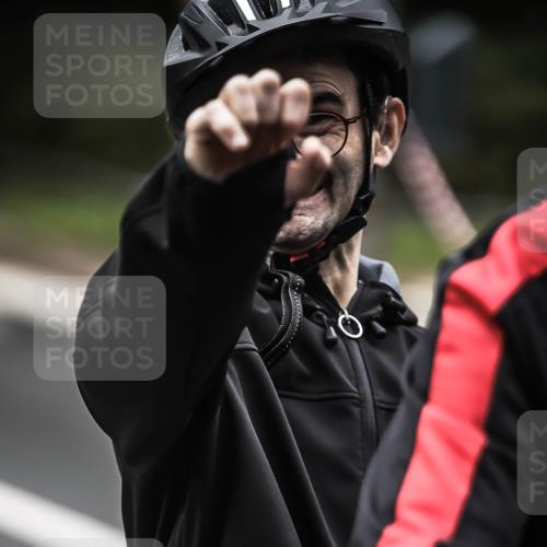 13.09.2026 - Stadtparktriathlon H.Heesch http://msf.ph/oto/10364424 13.09.2026 10:10:39 Radfahren 210, 274, 309, 342 meine-sportfotos.de