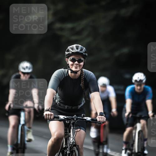 13.09.2026 - Stadtparktriathlon H.Heesch http://msf.ph/oto/10364427 13.09.2026 11:21:18 Radfahren 519, 644, 737, 740, 825, 826, 1800 meine-sportfotos.de