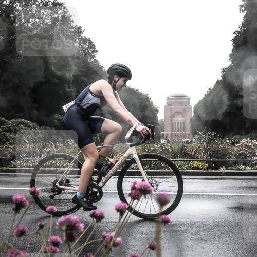13.09.2026 - Stadtparktriathlon H.Heesch http://msf.ph/oto/10364464 13.09.2026 12:35:56 Radfahren 1052, 1065, 1075, 1112, 1301 meine-sportfotos.de