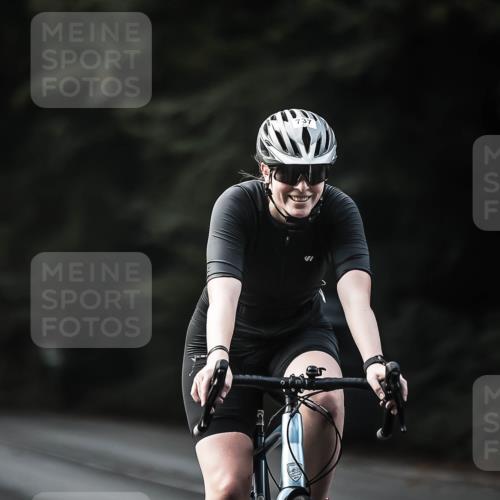13.09.2026 - Stadtparktriathlon H.Heesch http://msf.ph/oto/10364465 13.09.2026 11:21:20 Radfahren 519, 644, 653, 737, 740, 825, 826, 1800 meine-sportfotos.de