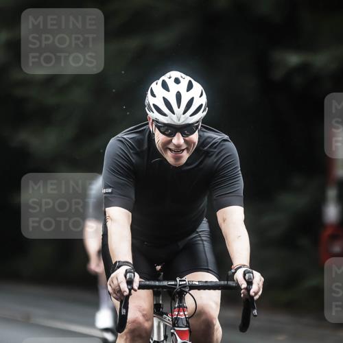 13.09.2026 - Stadtparktriathlon H.Heesch http://msf.ph/oto/10364477 13.09.2026 13:12:41 Radfahren 1218, 1268, 1333, 1346 meine-sportfotos.de
