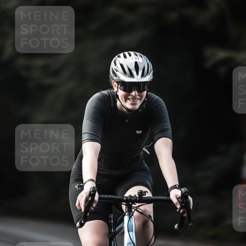 13.09.2026 - Stadtparktriathlon H.Heesch http://msf.ph/oto/10364484 13.09.2026 11:21:20 Radfahren 519, 644, 653, 737, 740, 825, 826, 1800 meine-sportfotos.de
