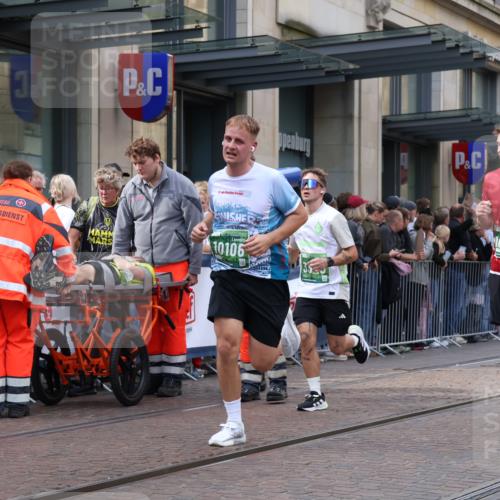 13.09.2026 - 21. swb-Marathon Bremen Strokosch-Dieckow http://msf.ph/oto/10364493 13.09.2026 13:37:13 Ziel 270, 391, 448, 869, 3323, 3627, 3804, 3823, 4155, 4300, 4433, 4628, 5388, 5612, 5624, 5738, 5791, 6032, 6804, 6911, 7003, 7074, 7571, 7635, 8315, 8316, 8380, 8439, 8553, 8674, 8748, 8753, 9441, 10062, 10106, 950, 1180, 1285, 1641, 1849, 1854, 1991, 2241, 2531, 2930, 3122, 3333, 3732, 3787, 3894, 3909, 4261, 4410, 4448, 4932, 4947, 5236, 5355, 5547, 5577, 5612, 6046, 6056, 6269, 6408, 6431, 6629, 6904, 6947, 6961, 7006, 7046, 8268, 8443, 9701 meine-sportfotos.de