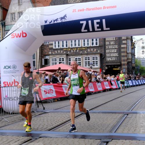 13.09.2026 - 21. swb-Marathon Bremen Tim E. http://msf.ph/oto/10364505 13.09.2026 13:02:04 Ziel 1614, 4696, 4739, 5369, 5601, 7950, 9137, 13168 meine-sportfotos.de