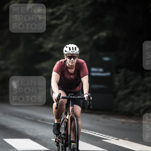 13.09.2026 - Stadtparktriathlon H.Heesch http://msf.ph/oto/10364510 13.09.2026 11:21:22 Radfahren 519, 644, 653, 737, 740, 825, 826, 1800 meine-sportfotos.de