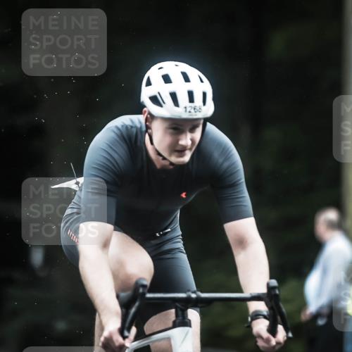 13.09.2026 - Stadtparktriathlon H.Heesch http://msf.ph/oto/10364516 13.09.2026 13:12:43 Radfahren 1218, 1268, 1346 meine-sportfotos.de
