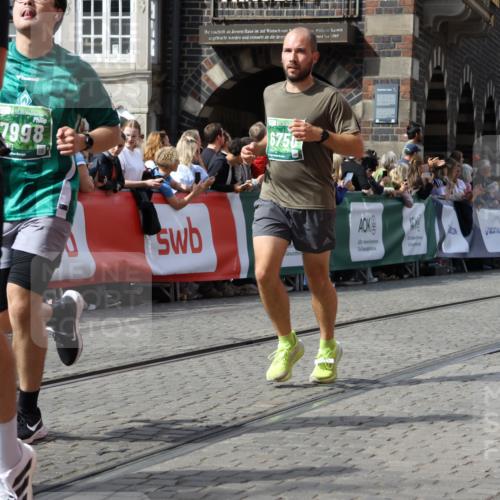 13.09.2026 - 21. swb-Marathon Bremen Strokosch-Dieckow http://msf.ph/oto/10364518 13.09.2026 13:35:11 Ziel 489, 1210, 1967, 2413, 2430, 2525, 2561, 2755, 3181, 3217, 3353, 3380, 3765, 3768, 3842, 5415, 5684, 6085, 6128, 6168, 6244, 6627, 6655, 6756, 7443, 7462, 8155, 8182, 8493, 8515, 8552, 8623, 8683, 9038, 9820, 13017, 13018, 13180, 1150, 2003, 2090, 2625, 2866, 3311, 3621, 3916, 4062, 4635, 4985, 5016, 6315, 6320, 6418, 6837, 7285, 7305, 7377, 7703, 8300, 8401, 8530, 8773, 8915, 9526, 9527 meine-sportfotos.de