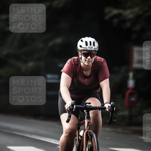 13.09.2026 - Stadtparktriathlon H.Heesch http://msf.ph/oto/10364530 13.09.2026 11:21:22 Radfahren 519, 644, 653, 737, 740, 825, 826, 1800 meine-sportfotos.de