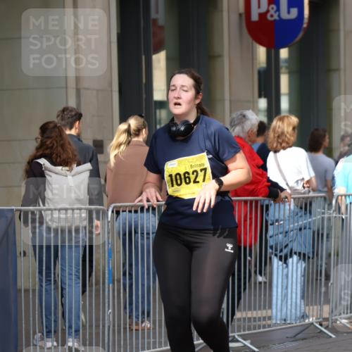 13.09.2026 - 21. swb-Marathon Bremen Strokosch-Dieckow http://msf.ph/oto/10364532 13.09.2026 11:27:10 Ziel 10440, 10627, 10789, 11031, 11254, 11851, 12377, 12408 meine-sportfotos.de