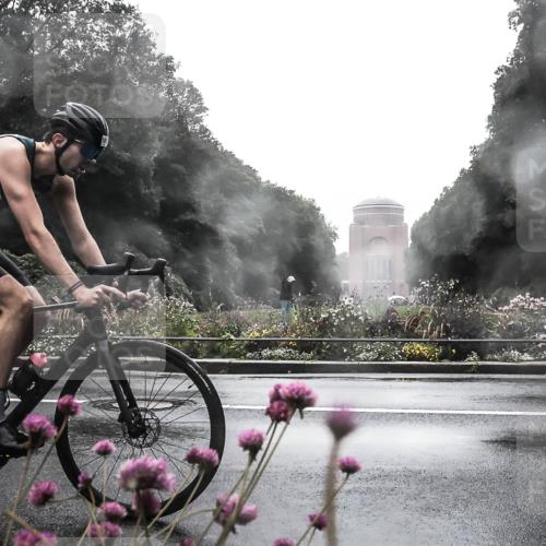 13.09.2026 - Stadtparktriathlon H.Heesch http://msf.ph/oto/10364549 13.09.2026 12:36:27 Radfahren 1004, 1020, 1056, 1115, 1295 meine-sportfotos.de