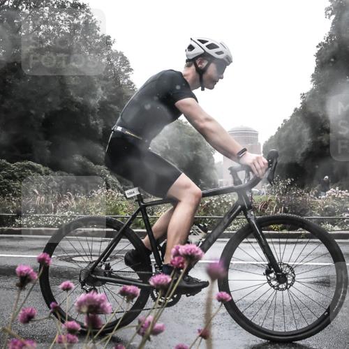 13.09.2026 - Stadtparktriathlon H.Heesch http://msf.ph/oto/10364563 13.09.2026 12:36:29 Radfahren 1004, 1056, 1295 meine-sportfotos.de