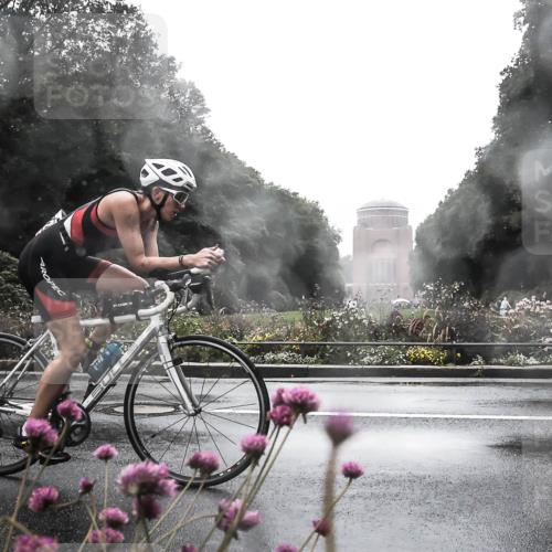 13.09.2026 - Stadtparktriathlon H.Heesch http://msf.ph/oto/10364597 13.09.2026 12:36:45 Radfahren 1252 meine-sportfotos.de