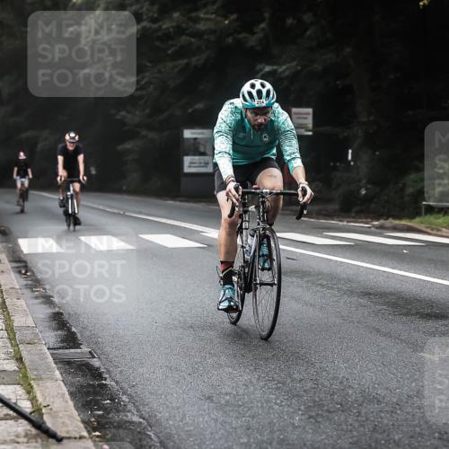 13.09.2026 - Stadtparktriathlon H.Heesch http://msf.ph/oto/10364600 13.09.2026 10:11:05 Radfahren 254, 267, 308, 330 meine-sportfotos.de