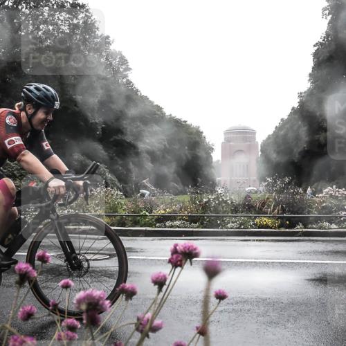 13.09.2026 - Stadtparktriathlon H.Heesch http://msf.ph/oto/10364605 13.09.2026 12:36:50 Radfahren 1081, 1138 meine-sportfotos.de