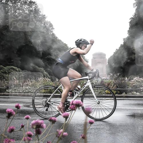 13.09.2026 - Stadtparktriathlon H.Heesch http://msf.ph/oto/10364609 13.09.2026 12:36:53 Radfahren 1081, 1138 meine-sportfotos.de