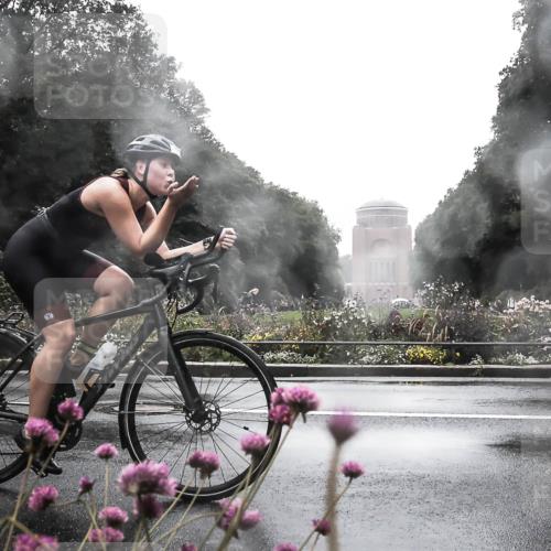 13.09.2026 - Stadtparktriathlon H.Heesch http://msf.ph/oto/10364620 13.09.2026 12:37:03 Radfahren 979, 1015, 1088, 1121 meine-sportfotos.de