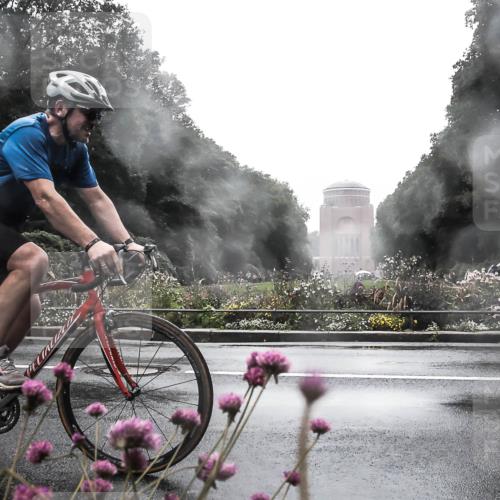 13.09.2026 - Stadtparktriathlon H.Heesch http://msf.ph/oto/10364622 13.09.2026 12:37:06 Radfahren 979, 1015, 1087, 1088, 1120, 1121, 1137 meine-sportfotos.de