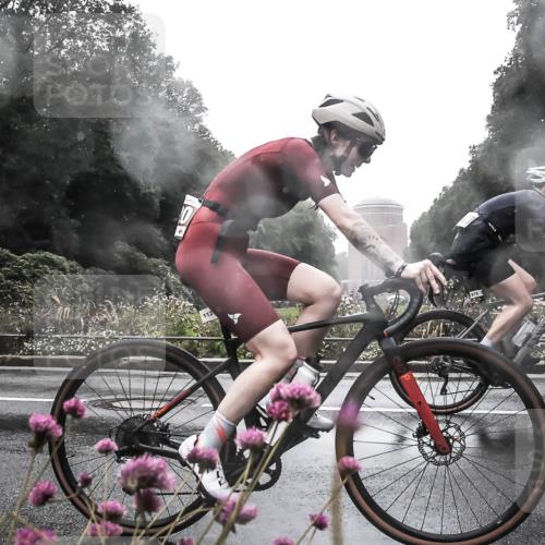 13.09.2026 - Stadtparktriathlon H.Heesch http://msf.ph/oto/10364639 13.09.2026 12:37:07 Radfahren 979, 1015, 1087, 1088, 1120, 1121, 1137 meine-sportfotos.de
