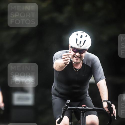 13.09.2026 - Stadtparktriathlon H.Heesch http://msf.ph/oto/10364644 13.09.2026 13:12:50 Radfahren 1225, 1226, 1284, 1297, 1346, 1352 meine-sportfotos.de